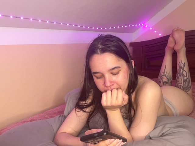 RosendaBoulier live cam on BongaCams