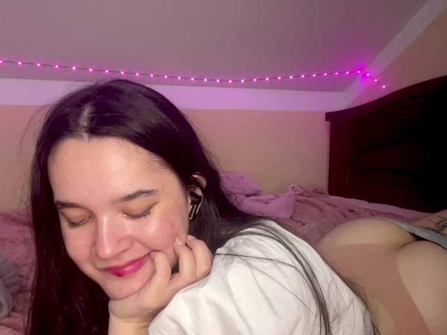 RosendaBoulier live cam on BongaCams