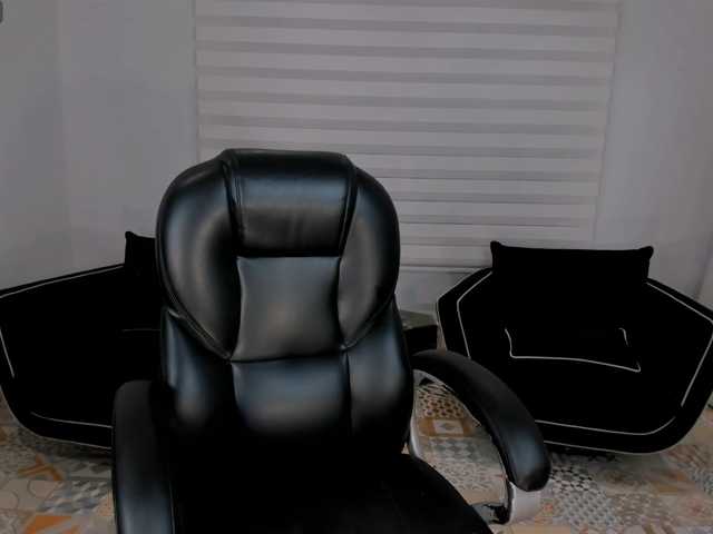 AmelieBlake1 live cam on BongaCams