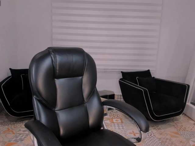 AmelieBlake1 live cam on BongaCams