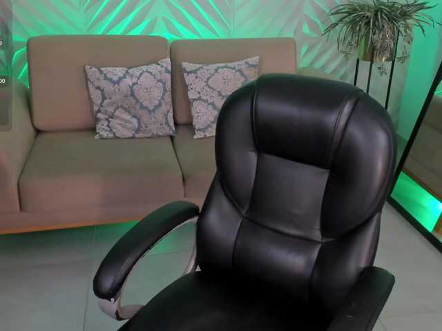 AmelieBlake1 live cam on BongaCams