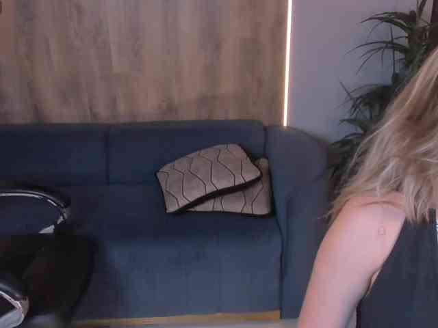 ChloeBunny webcam