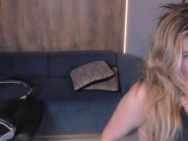 ChloeBunny webcam