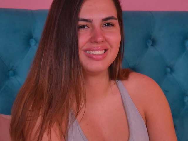 ElefteriaBlys live cam on BongaCams