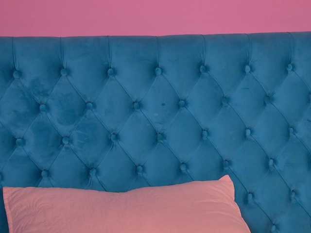 ElefteriaBlys live cam on BongaCams