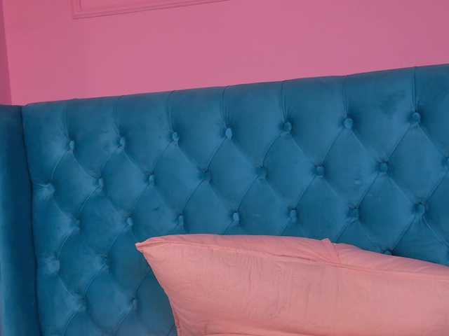 ElefteriaBlys live cam on BongaCams