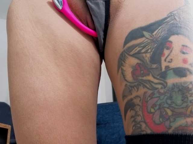 Marianne-s live cam on BongaCams