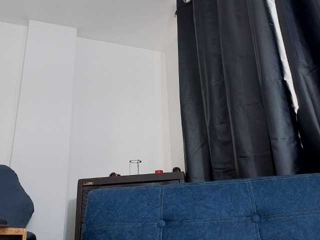 Marianne-s live cam on BongaCams