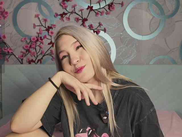 Модель: Amandalovea