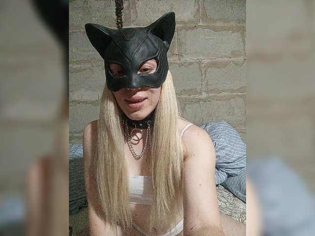 Veloria11 live cam on BongaCams