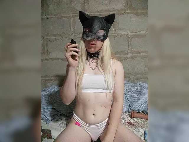 Veloria11 live cam on BongaCams