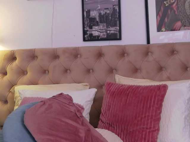 LaylaSinn webcam