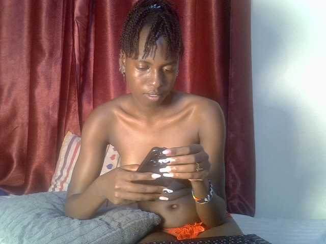 Cutecassie live cam on BongaCams