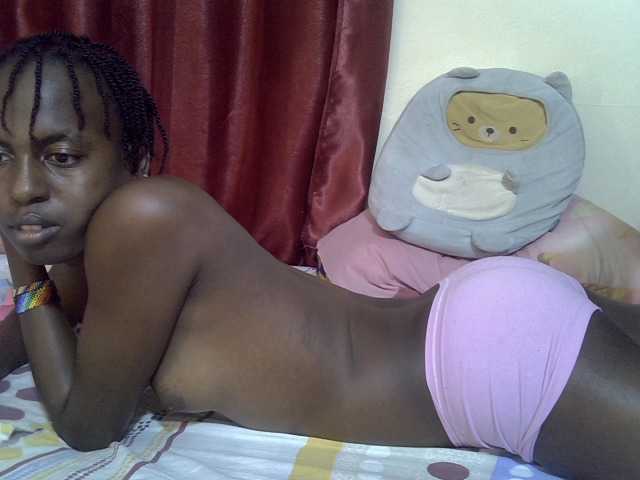Cutecassie live cam on BongaCams