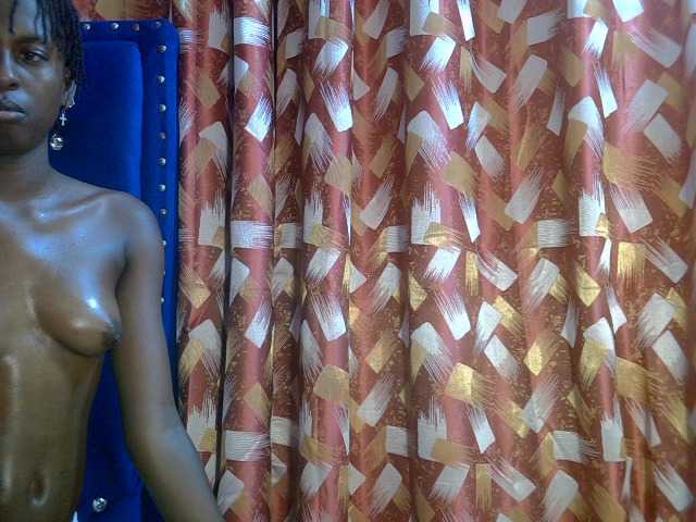 Cutecassie live cam on BongaCams