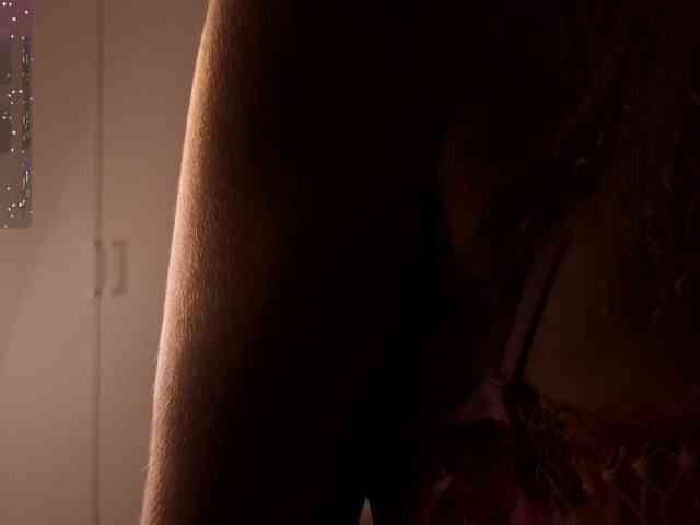 blondiecharm webcam