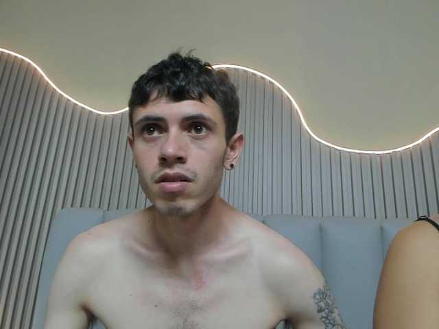lauracamilo live cam on BongaCams