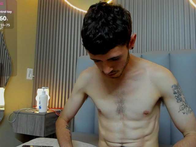 lauracamilo live cam on BongaCams