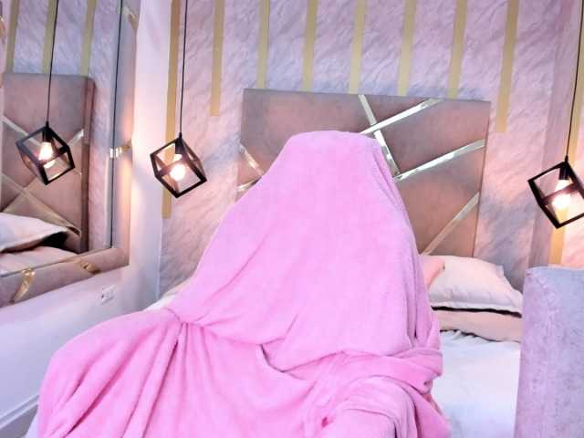 CamilaNatth live cam on BongaCams