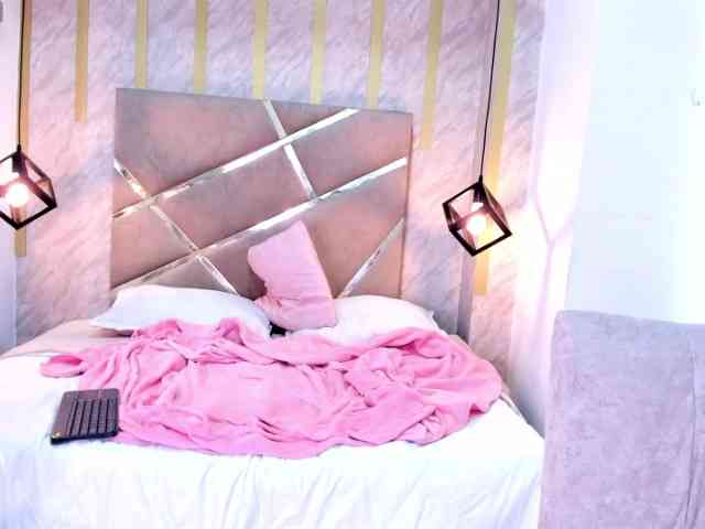 CamilaNatth webcam
