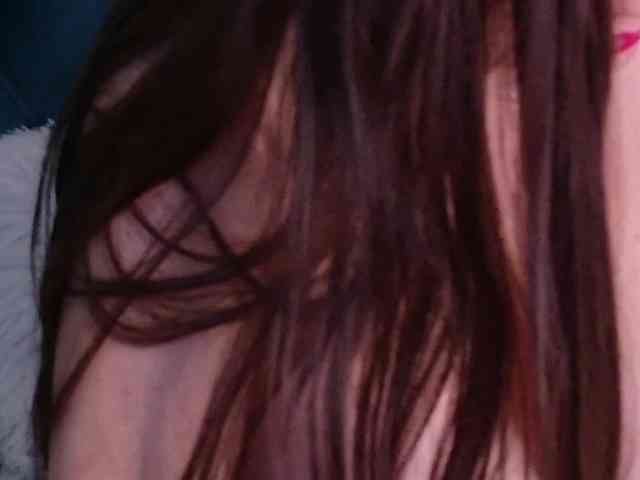 SiennaLove webcam