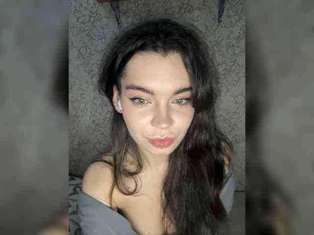 Emilyy19 webcam