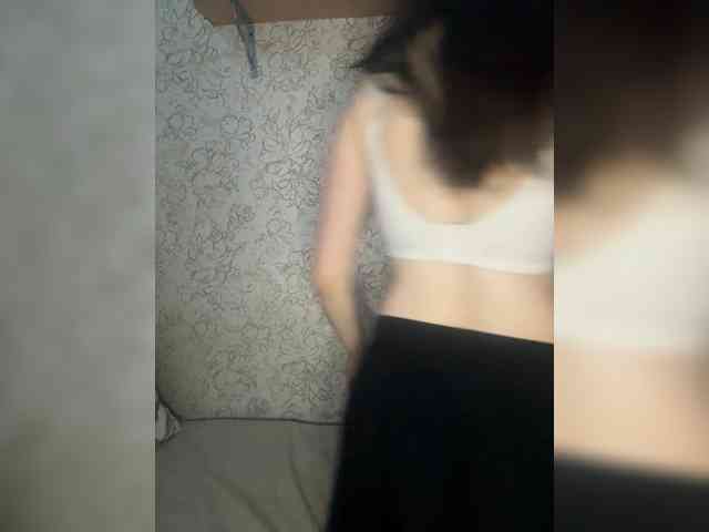 Emilyy19 webcam