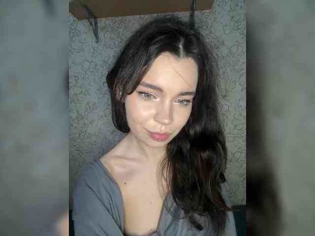 Model: Emilyy19