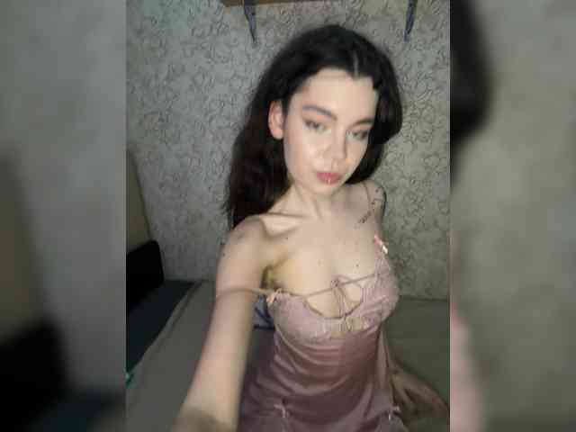 Model: Emilyy19