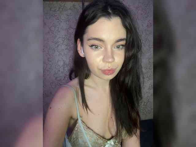 Model: Emilyy19