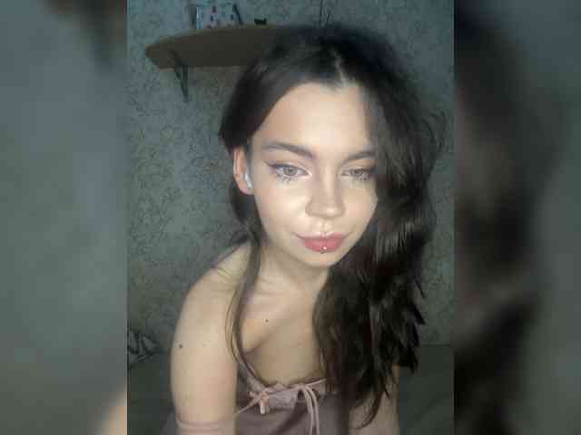 Model: Emilyy19