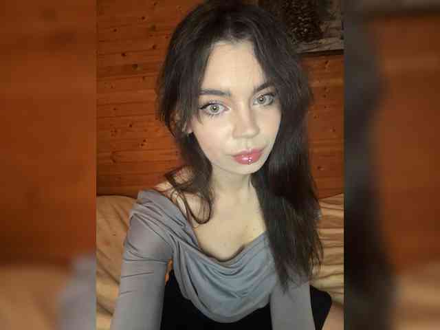 Model: Emilyy19