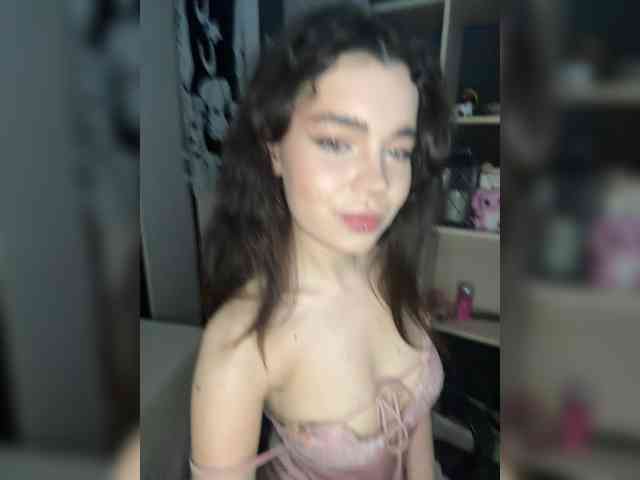 Model: Emilyy19