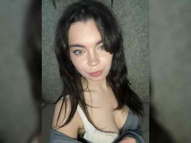 Model: Emilyy19