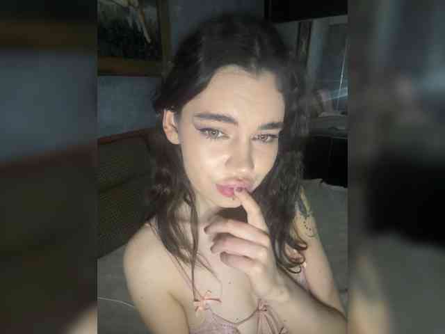 Model: Emilyy19