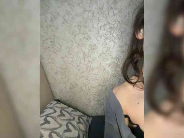 Model: Emilyy19