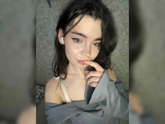 Model: Emilyy19