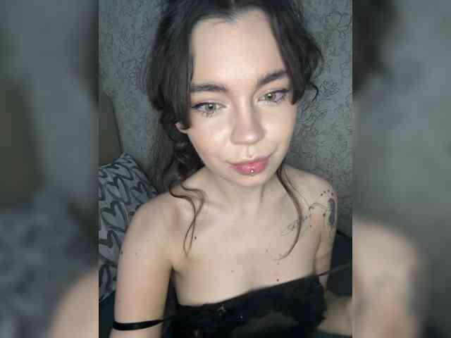 Model: Emilyy19
