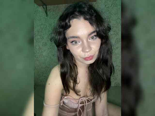 Model: Emilyy19