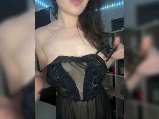 Model: Emilyy19