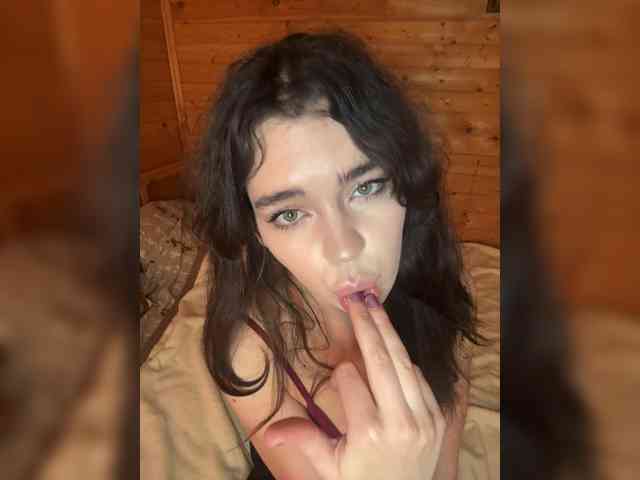 Emilyy19