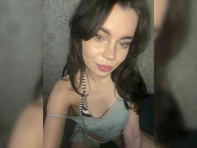 Model: Emilyy19