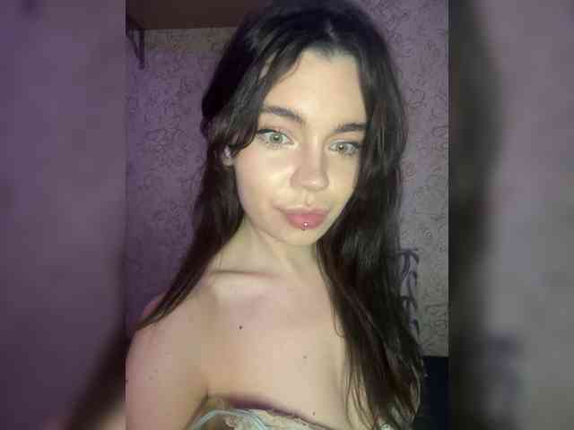 Model: Emilyy19