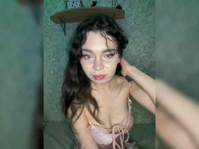 Model: Emilyy19