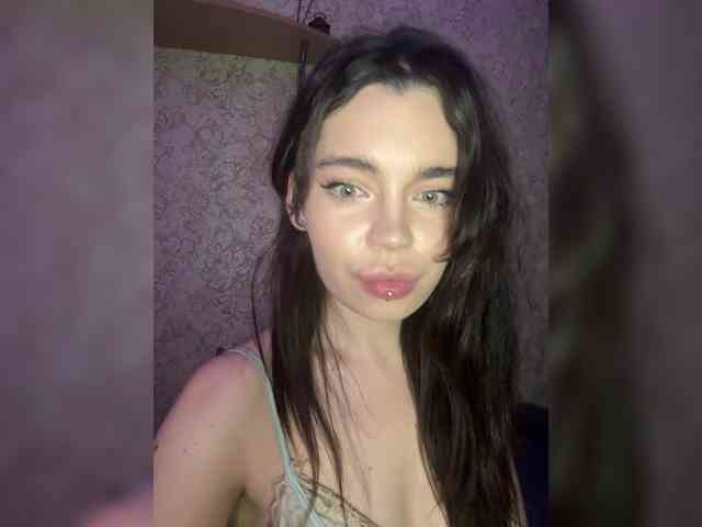 Model: Emilyy19
