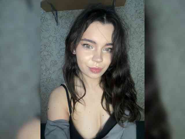 Model: Emilyy19