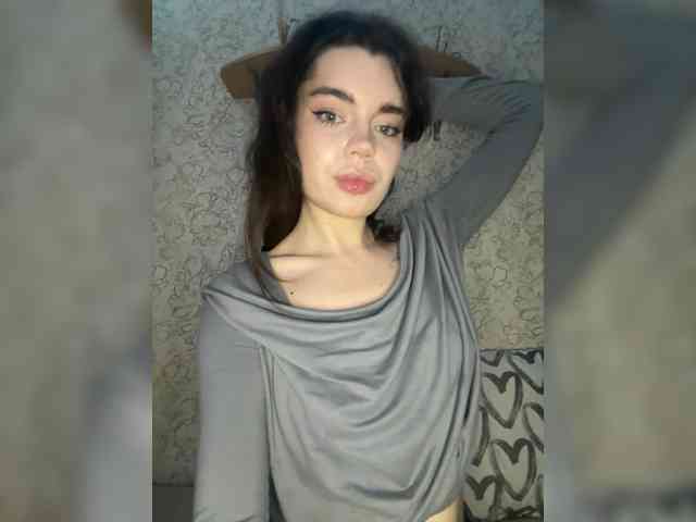 Model: Emilyy19