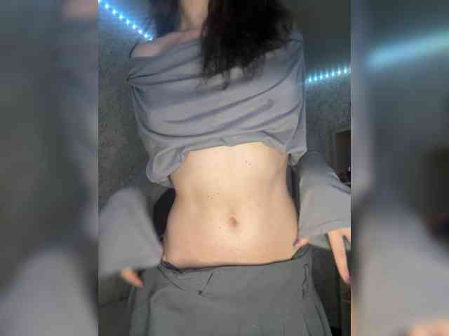 Model: Emilyy19