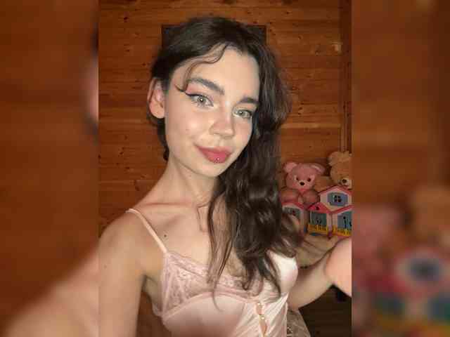Emilyy19 webcam