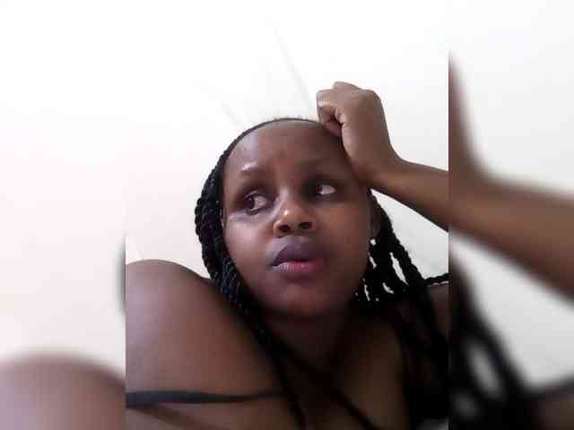 SweetBella-2 webcam